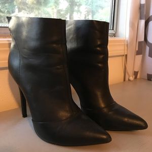 Michael Antonio Heels